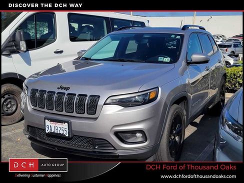 Used 2019 Jeep Cherokee Latitude Plus AWD/4WD image 1
