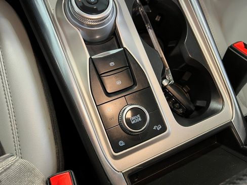 Used 2021 Ford Explorer XLT w/ Equipment Group 202A image 48