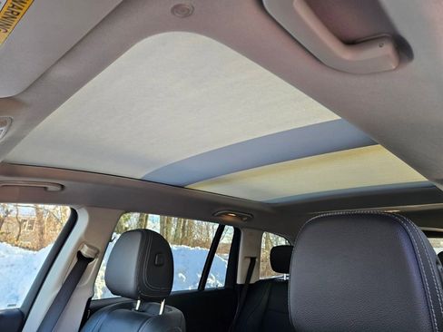 Certified 2025 Mercedes-Benz GLS 450 4MATIC image 17