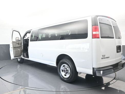 Used 2020 GMC Savana 3500 LT w/ LT Preferred Equipment Group image 69
