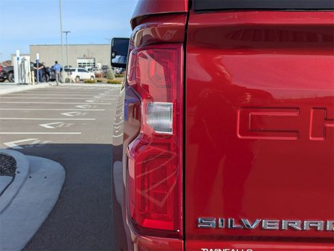 Used 2021 Chevrolet Silverado 3500 High Country w/ Z71 Off-Road Package image 48