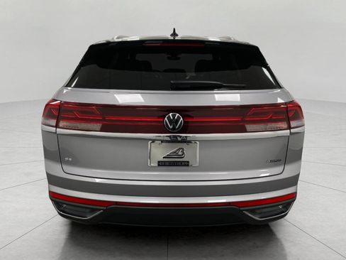 New 2026 Volkswagen Atlas Cross Sport SE image 4