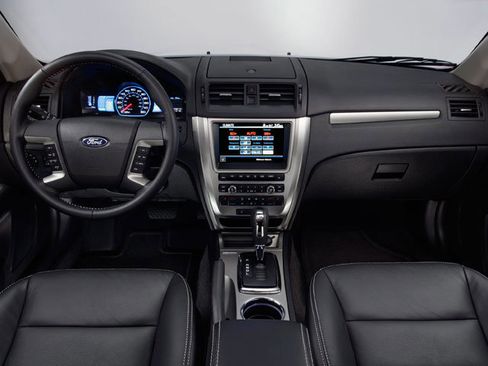Used 2010 Ford Fusion Hybrid FWD image 4