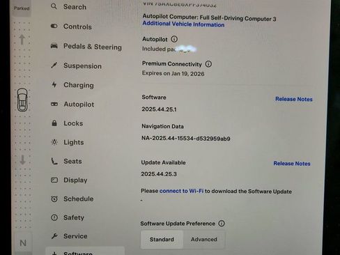 Used 2023 Tesla Model X Plaid image 16