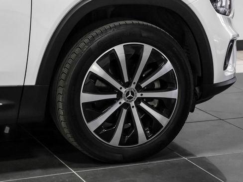 Used 2021 Mercedes-Benz GLB 250 w/ Premium Package image 60