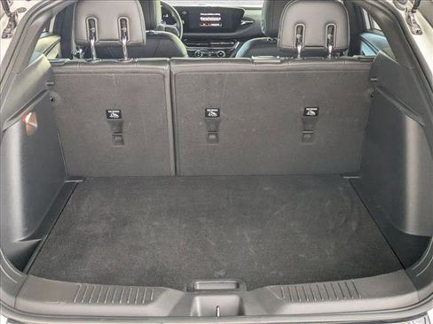 Used 2025 Buick Envista Sport Touring image 6