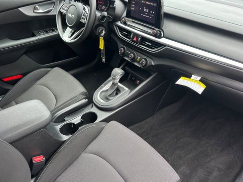 Used 2024 Kia Forte LXS image 12