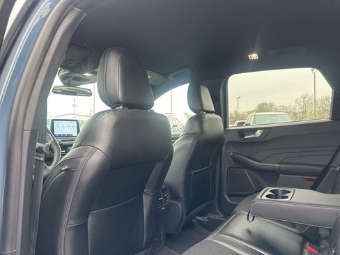 Used 2025 Ford Escape ST-Line image 16