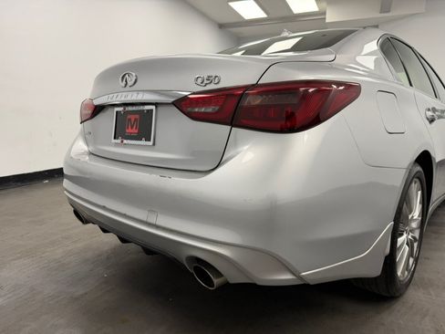 Used 2019 INFINITI Q50 Luxe w/ Essential Package (3.0T Luxe) AWD/4WD image 19