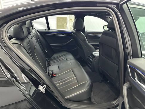 Used 2018 BMW 530i xDrive AWD/4WD image 16
