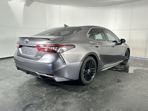 Used 2024 Toyota Camry XSE w/ Navigation Package image 11