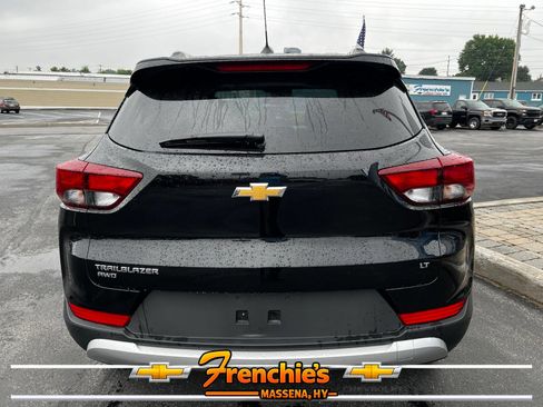 Used 2026 Chevrolet TrailBlazer LT AWD/4WD image 4