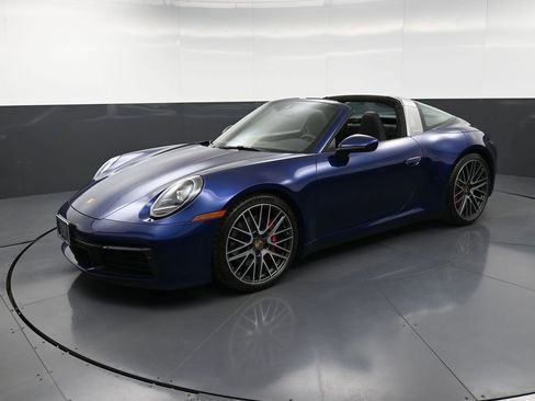 Certified 2024 Porsche 911 Targa 4S AWD/4WD image 31