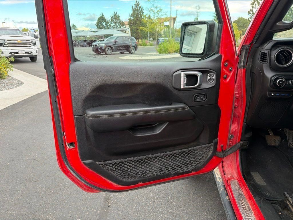 Used 2021 Jeep Wrangler Unlimited Rubicon 4xe w/ Steel Bumper Group AWD/4WD image 9