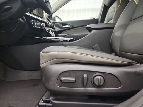 New 2026 Chevrolet Trax ACTIV w/ Sunroof Package image 16