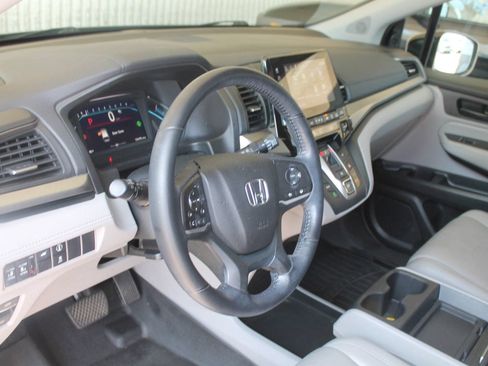Used 2021 Honda Odyssey EX-L image 16
