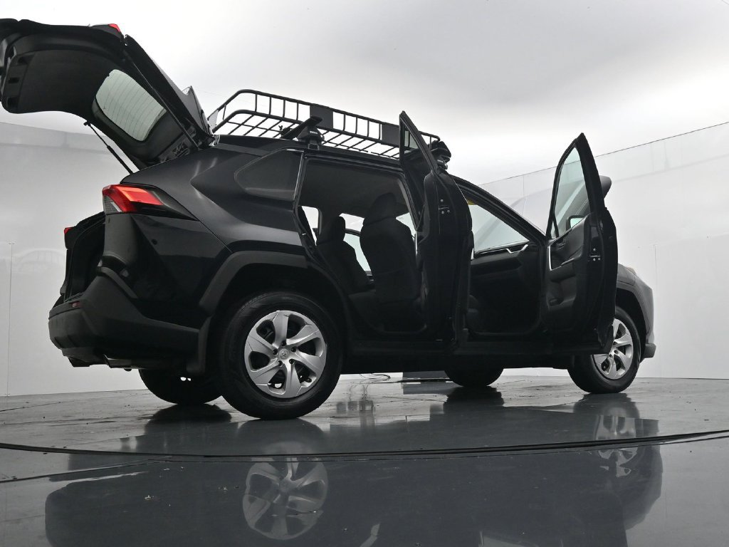 Used 2023 Toyota RAV4 LE AWD/4WD image 44