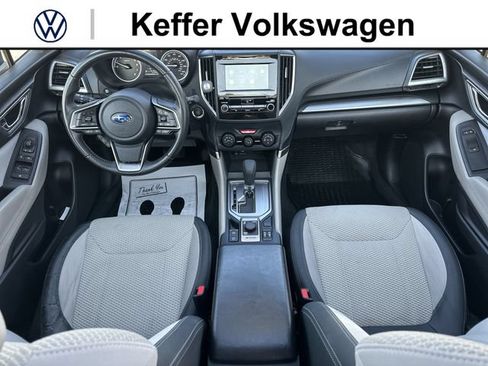 Used 2021 Subaru Forester Premium AWD/4WD image 28