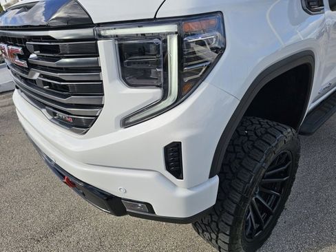 Used 2025 GMC Sierra 1500 AT4 w/ AT4 Premium Package image 16