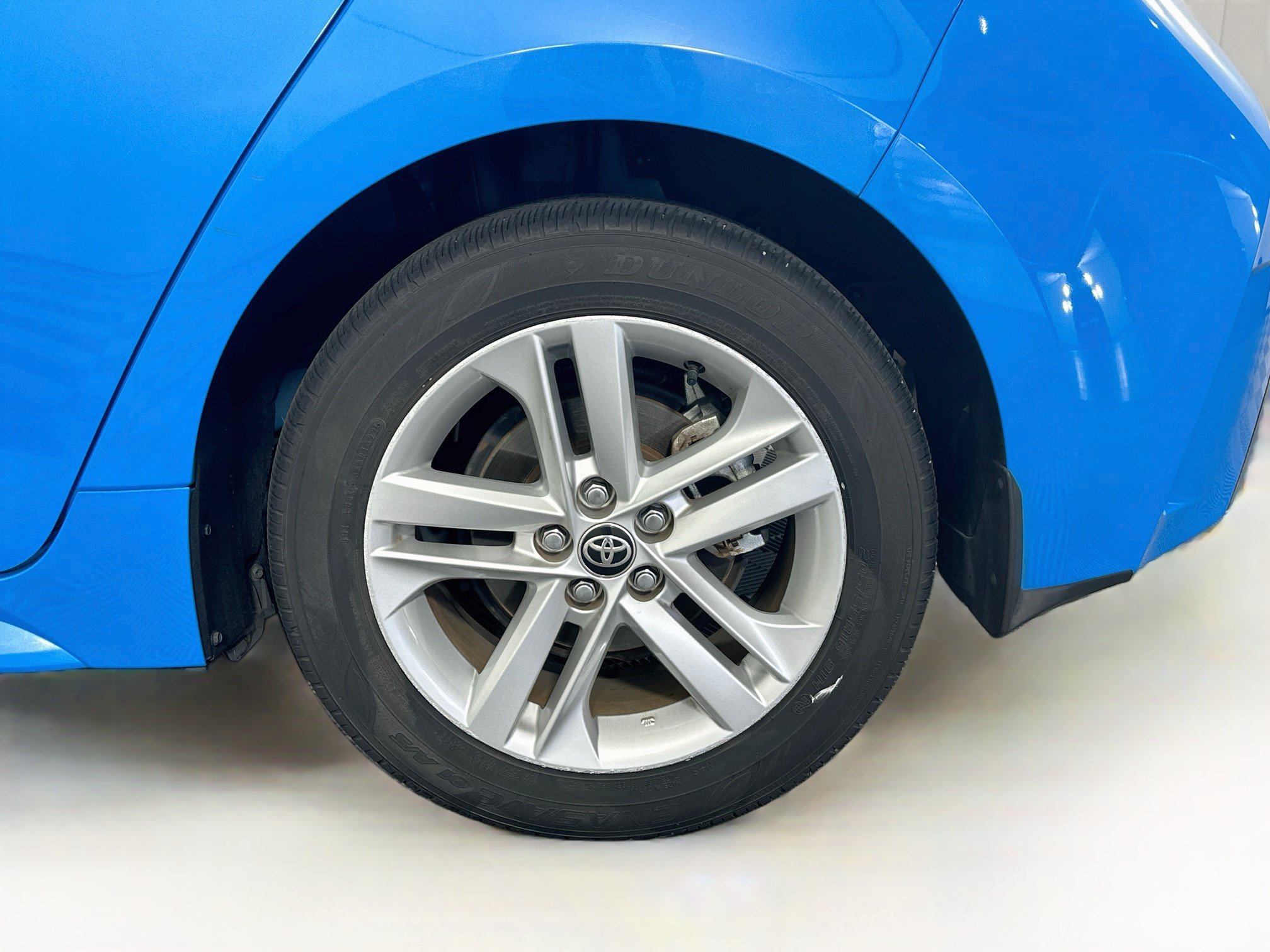 Used 2022 Toyota Corolla SE FWD image 11