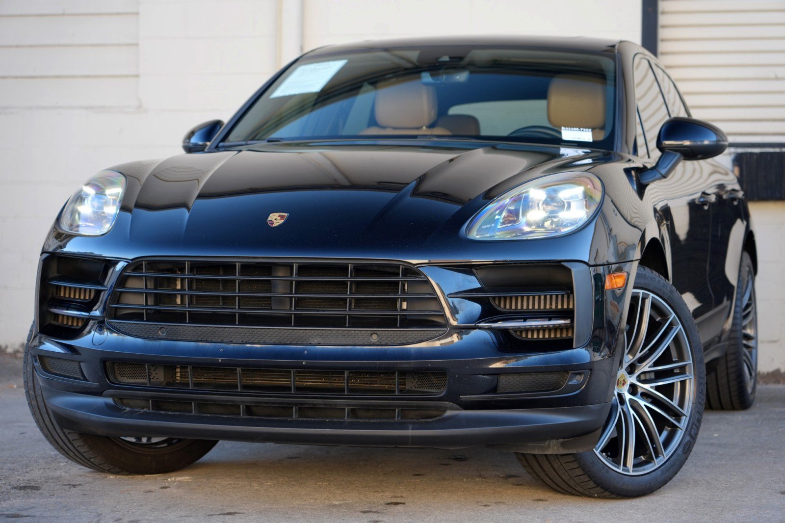 Used 2020 Porsche Macan S AWD/4WD image 3