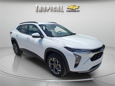 New 2026 Chevrolet Trax LT w/ Driver Confidence Package image 7