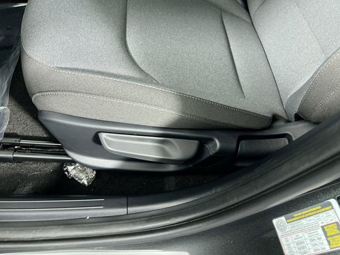 New 2025 Kia K4 LXS image 14