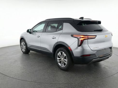 Used 2025 Chevrolet Equinox LT image 6