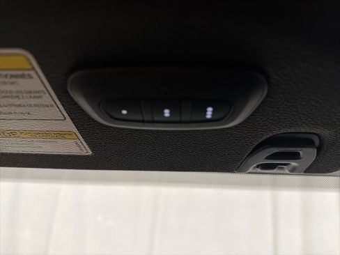 Used 2020 Jeep Wrangler Unlimited Sahara image 38