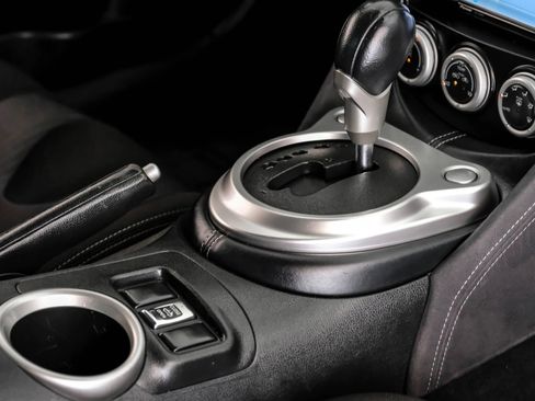 Used 2014 Nissan 370Z Roadster image 17