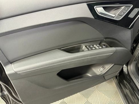 Used 2024 Audi Q4 e-tron Premium Plus w/ Premium Plus image 25
