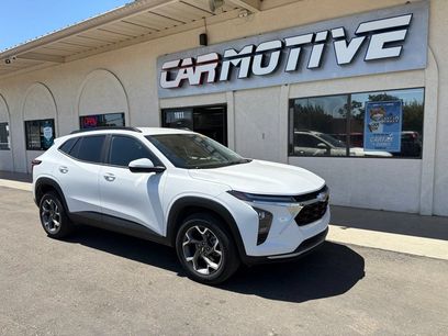 Used 2025 Chevrolet Trax LT