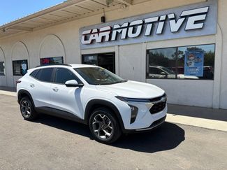 Used 2025 Chevrolet Trax LT FWD video 1