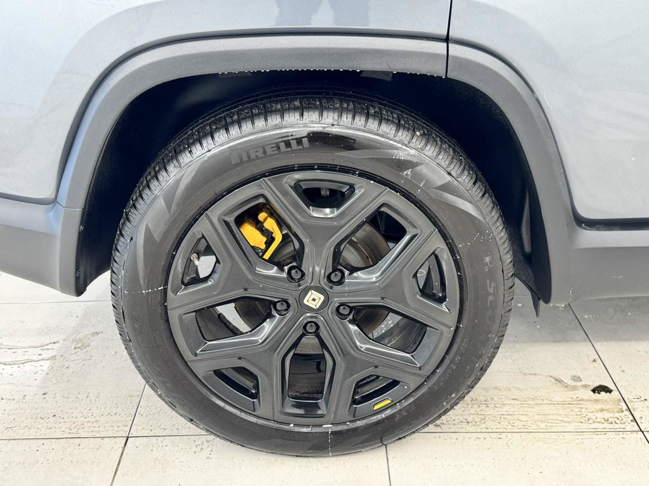 Used 2022 Rivian R1S Launch Edition Quad AWD/4WD image 42