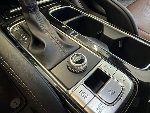 Certified 2024 Kia Telluride SX FWD image 30
