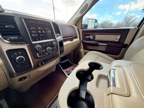 Used 2018 RAM 3500 Laramie w/ Convenience Group image 26