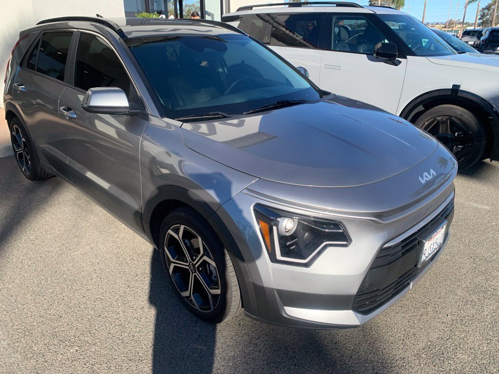 Used 2024 Kia Niro EX FWD image 4