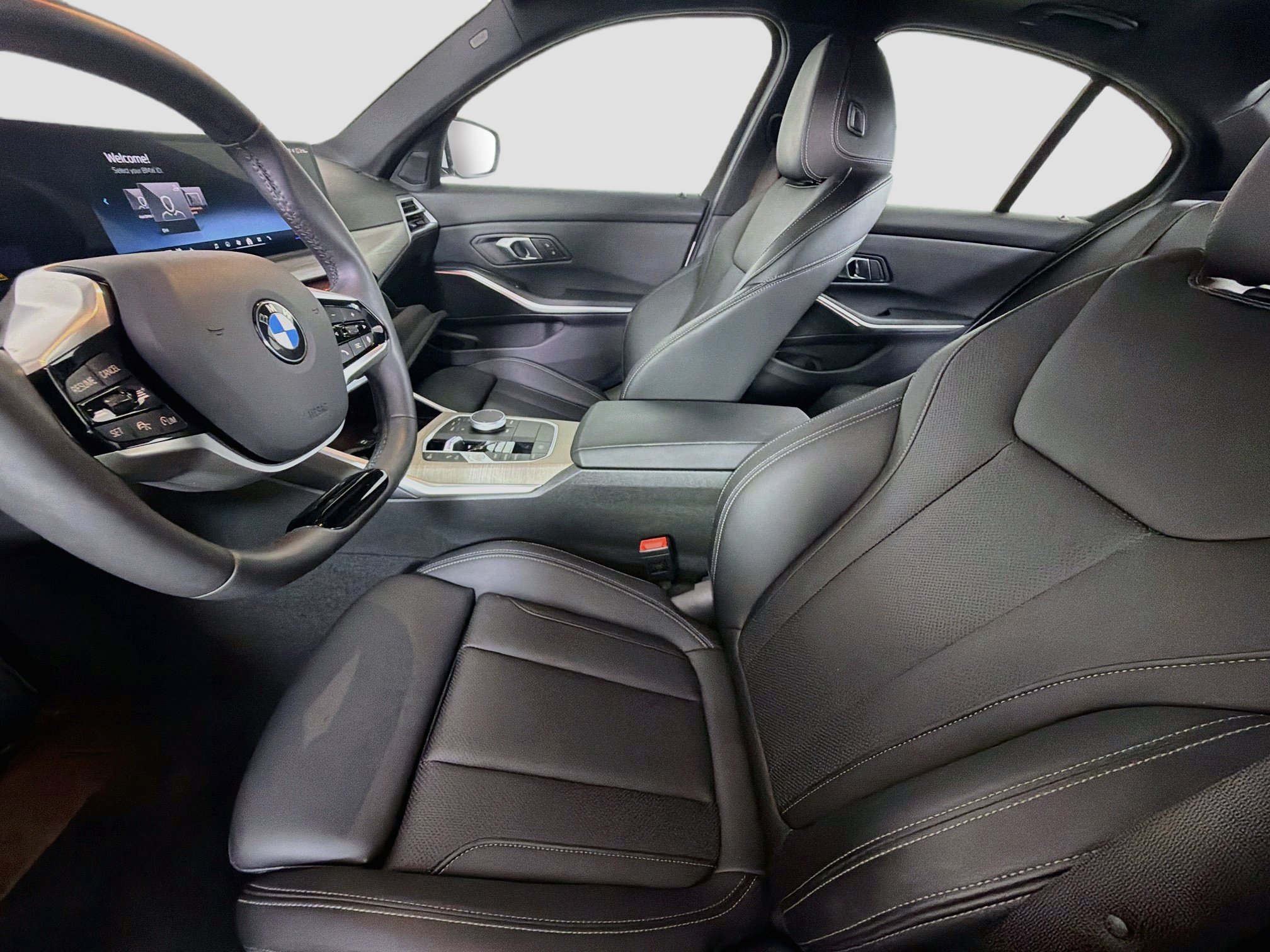 Used 2026 BMW 330i Sedan RWD image 13
