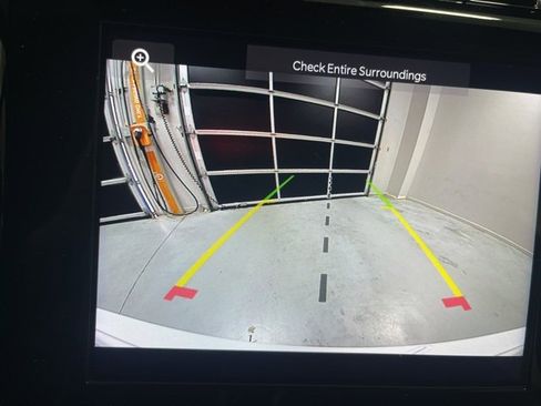 New 2025 Jeep Grand Cherokee 4WD image 14