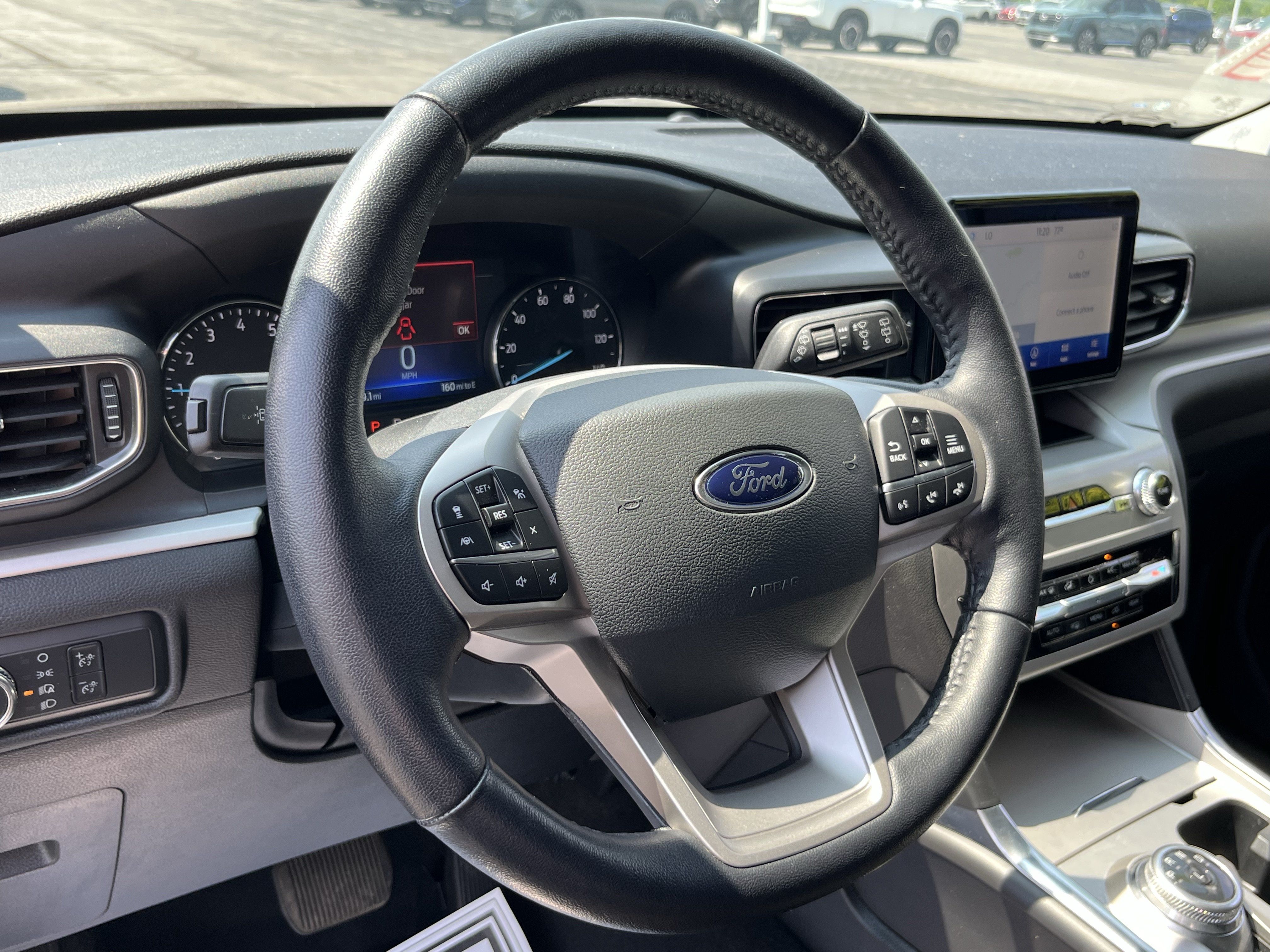 Used 2022 Ford Explorer XLT w/ Equipment Group 202A AWD/4WD image 25