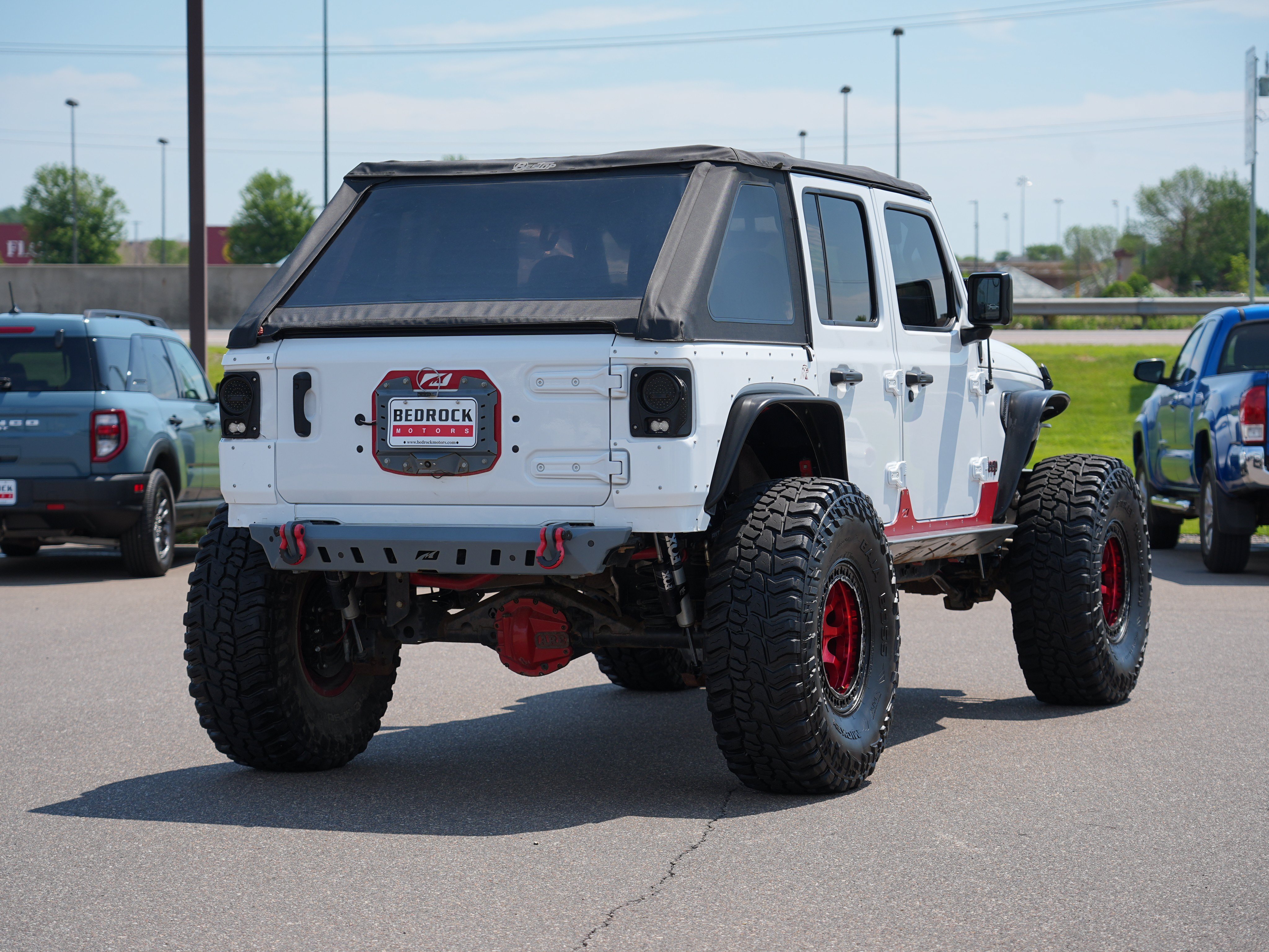 Used 2021 Jeep Wrangler Unlimited Rubicon AWD/4WD image 3