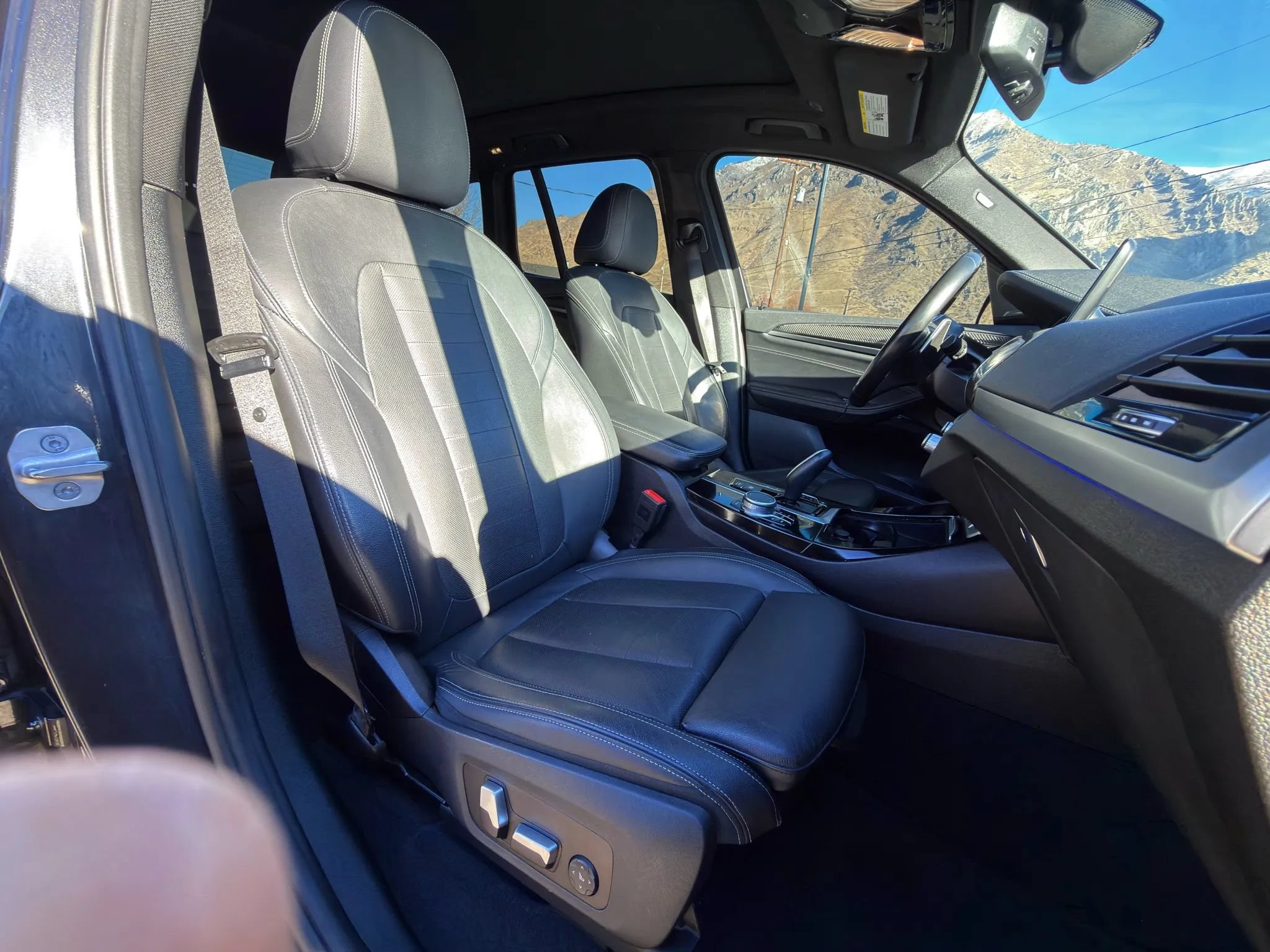 Used 2021 BMW X3 M40i AWD/4WD image 6