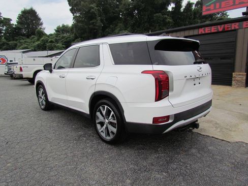 Used 2022 Hyundai Palisade SEL w/ 8P Bench Seat Package FWD image 3