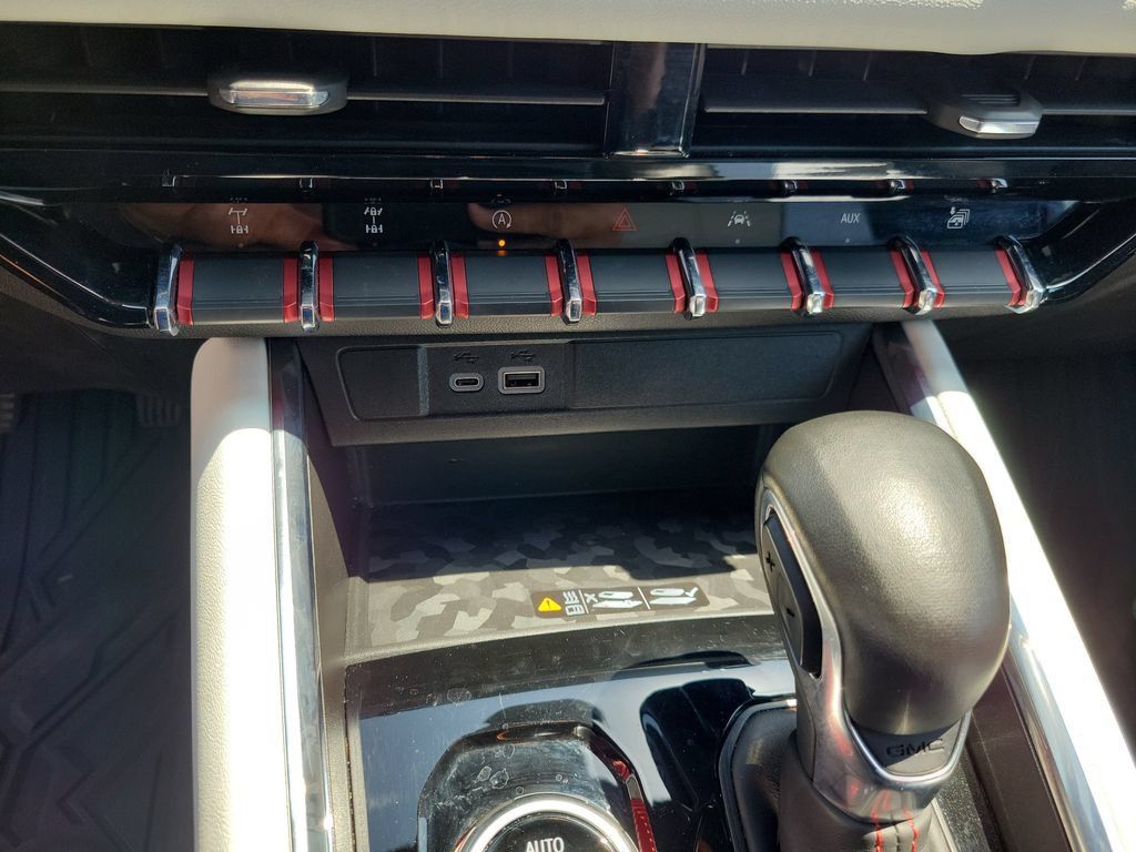 Used 2023 GMC Canyon AT4X AWD/4WD image 32