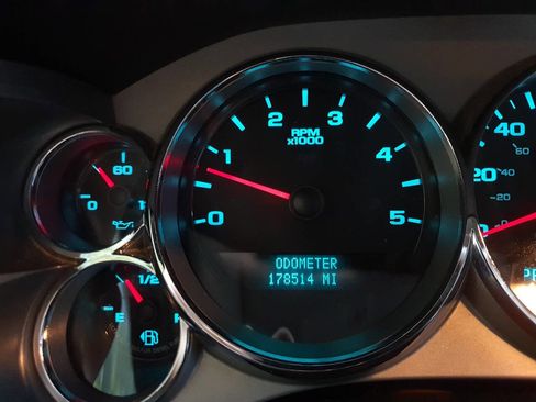 Used 2008 Chevrolet Silverado 3500 LT w/ EZ-Lift Tailgate Package image 20