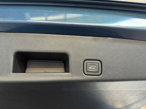 New 2026 Chevrolet Traverse LT w/ Midnight/Sport Edition image 30