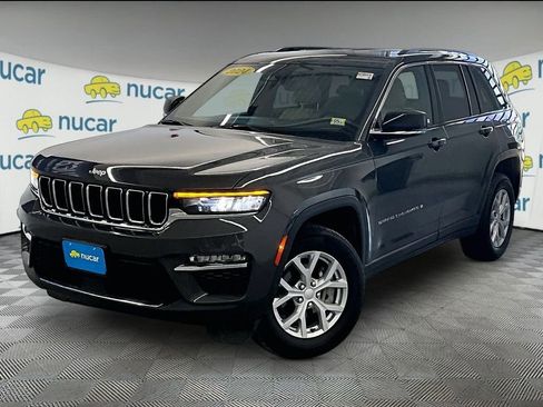 Used 2024 Jeep Grand Cherokee Limited AWD/4WD image 3