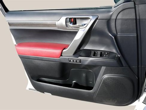 Used 2023 Lexus GX 460 Premium image 12