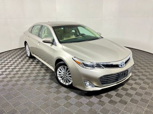 Used 2014 Toyota Avalon Limited image 5