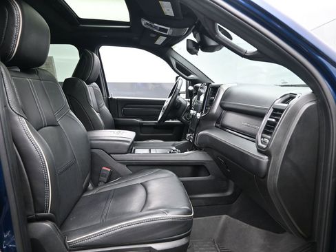 Used 2024 RAM 2500 Limited image 33